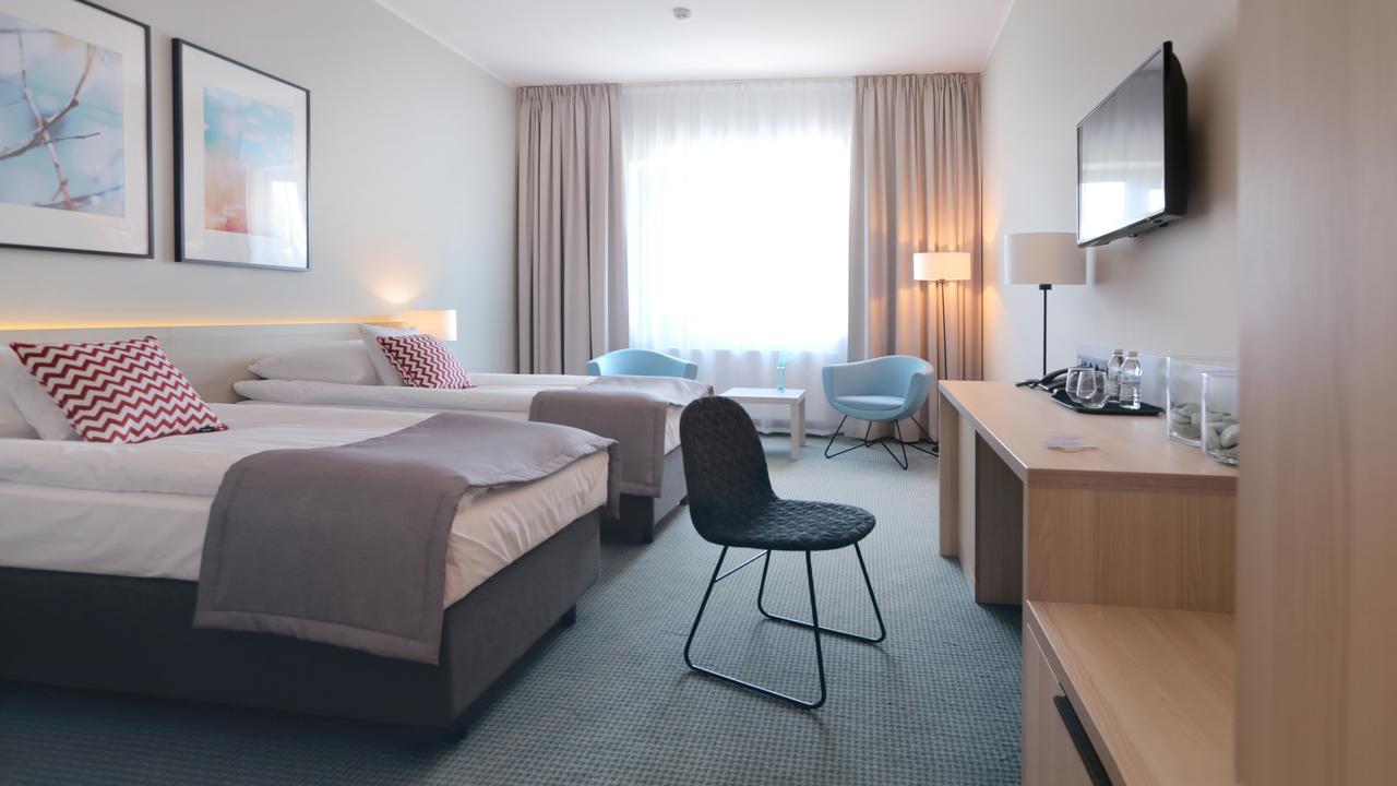 Hotel Fairplayce Poznań Esterno foto