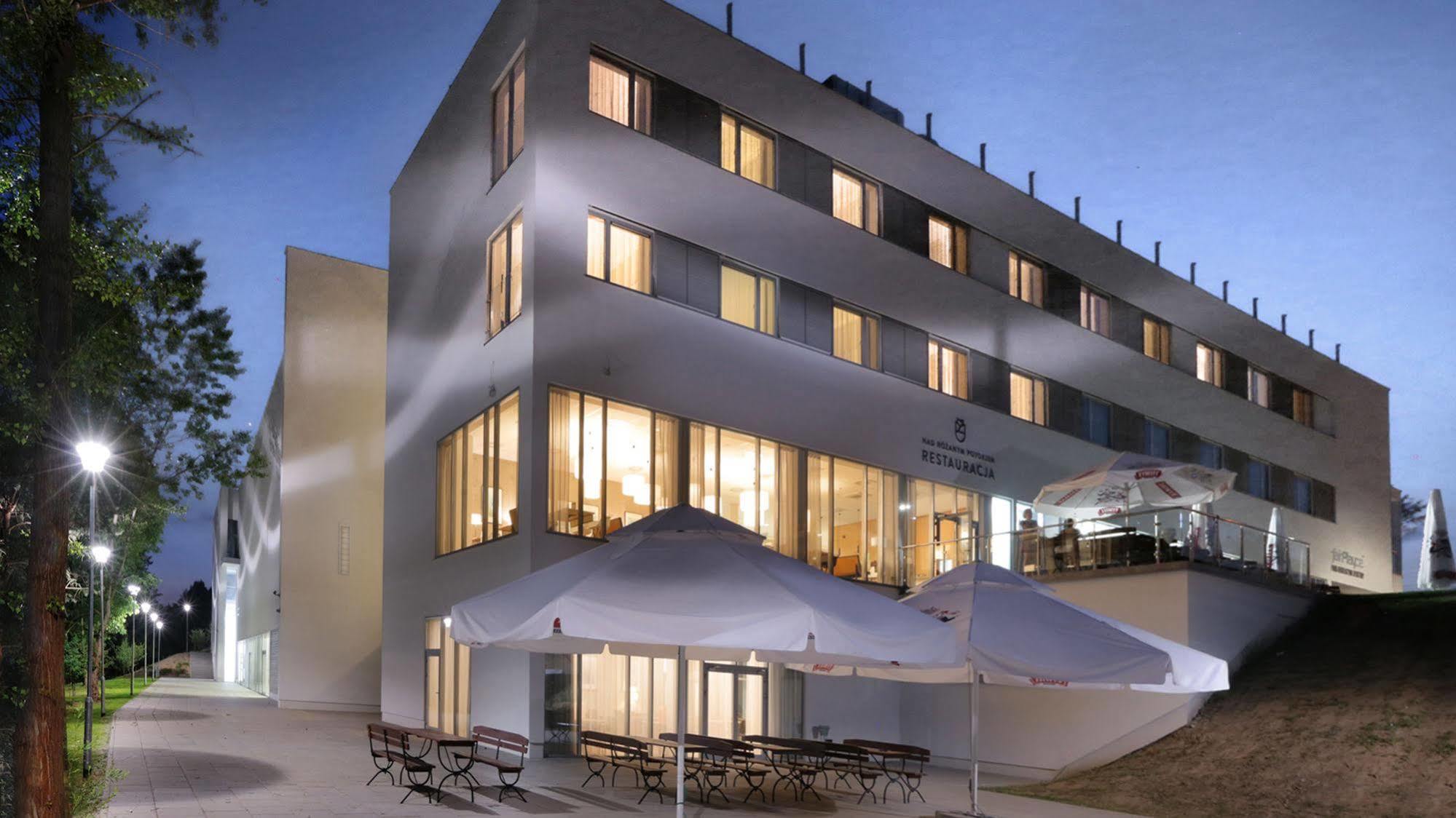 Hotel Fairplayce Poznań Esterno foto